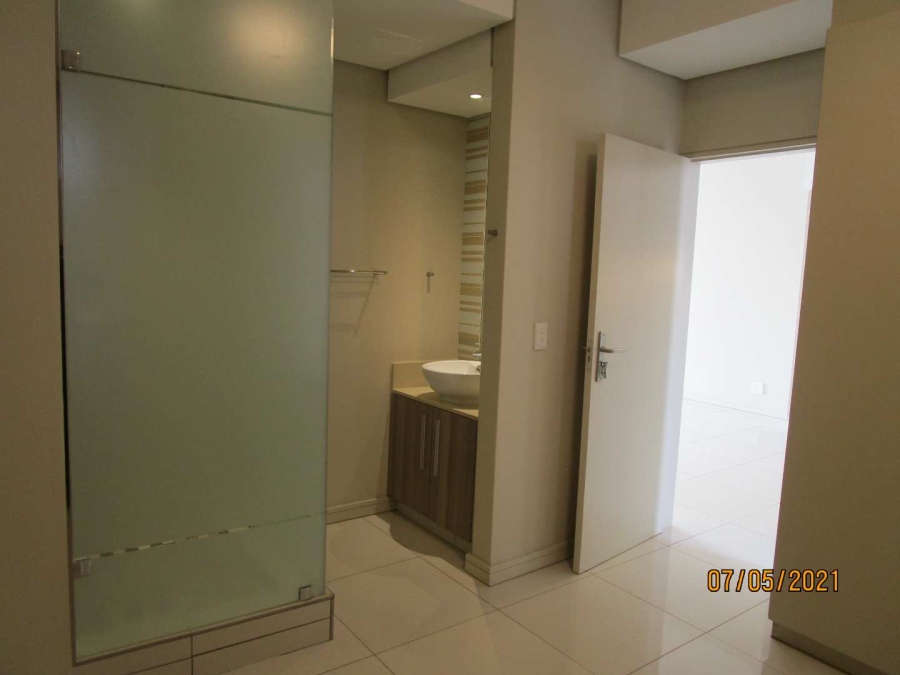 To Let 2 Bedroom Property for Rent in Rosebank Gauteng