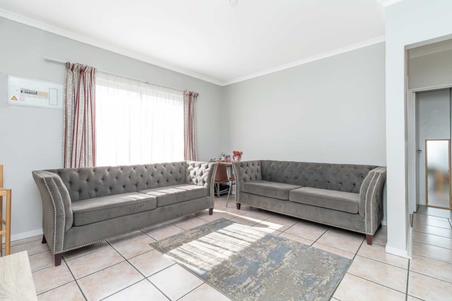 2 Bedroom Property for Sale in Weltevreden Park Gauteng