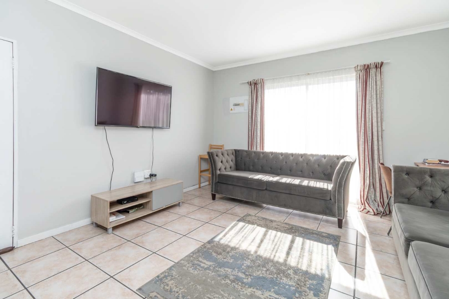 2 Bedroom Property for Sale in Weltevreden Park Gauteng