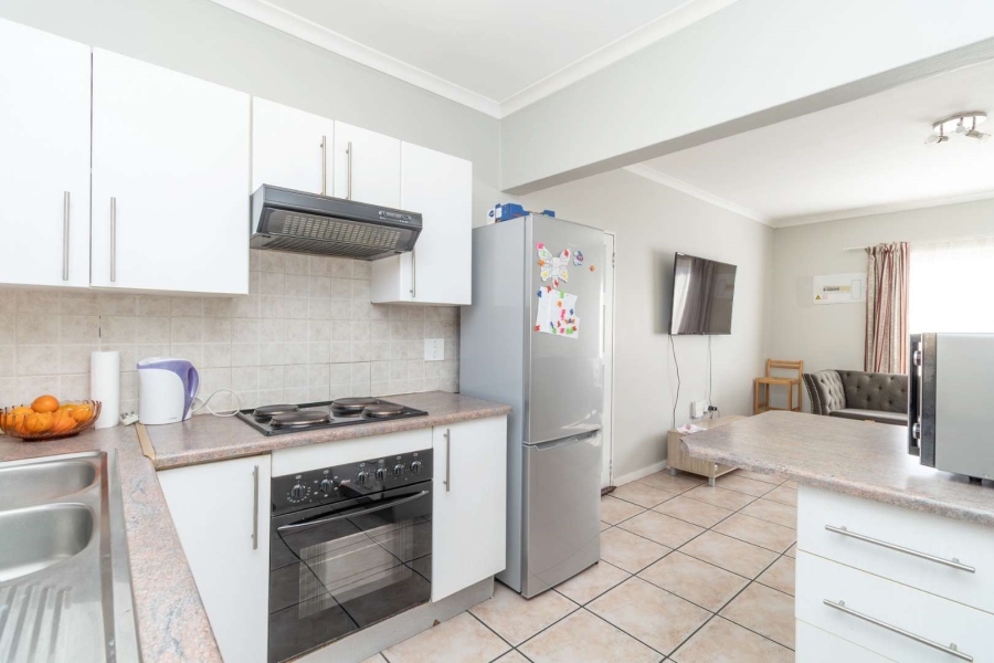 2 Bedroom Property for Sale in Weltevreden Park Gauteng