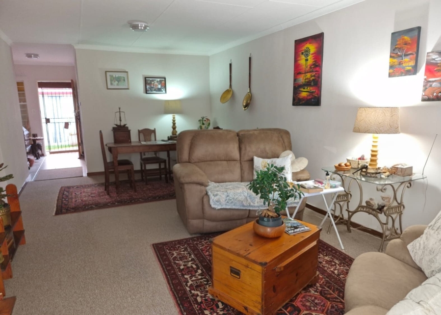 2 Bedroom Property for Sale in Ontdekkerspark Gauteng
