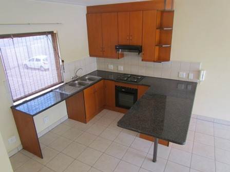 To Let 2 Bedroom Property for Rent in Magaliessig Gauteng