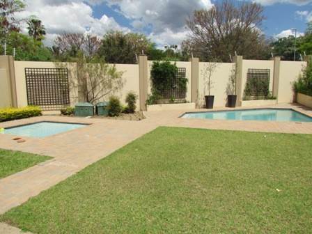 To Let 2 Bedroom Property for Rent in Magaliessig Gauteng