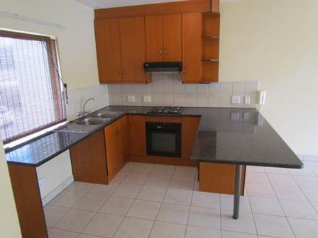 To Let 2 Bedroom Property for Rent in Magaliessig Gauteng