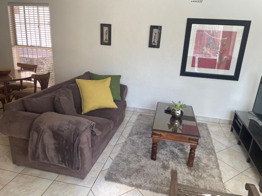 To Let 2 Bedroom Property for Rent in Sandown Gauteng