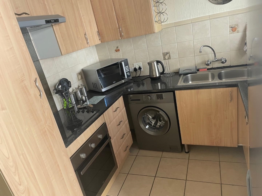 To Let 2 Bedroom Property for Rent in Sandown Gauteng