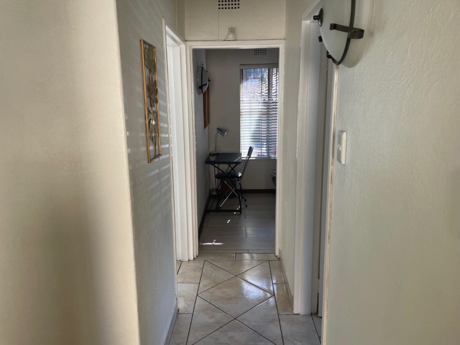 To Let 2 Bedroom Property for Rent in Sandown Gauteng