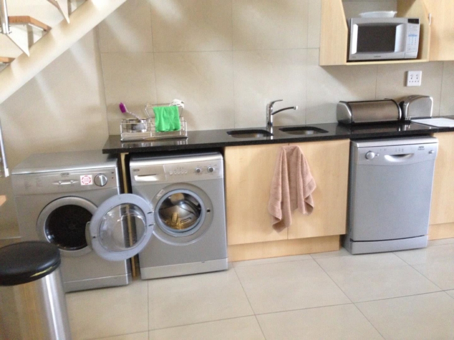 To Let 3 Bedroom Property for Rent in Morningside Gauteng