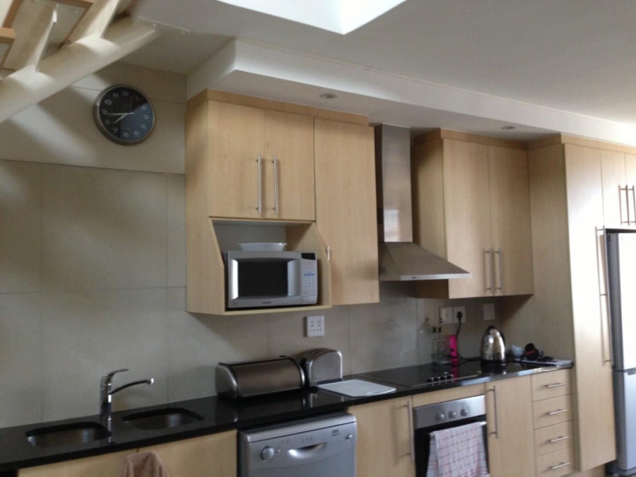 To Let 3 Bedroom Property for Rent in Morningside Gauteng