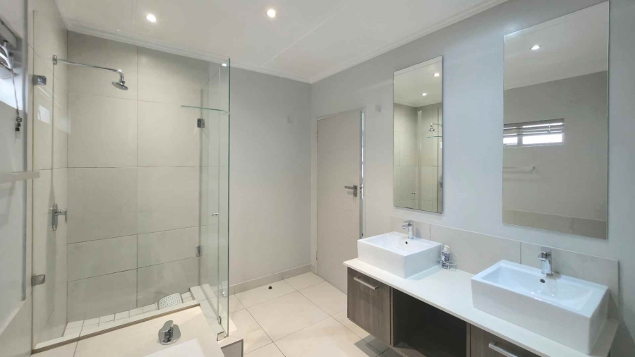 2 Bedroom Property for Sale in Sandown Gauteng