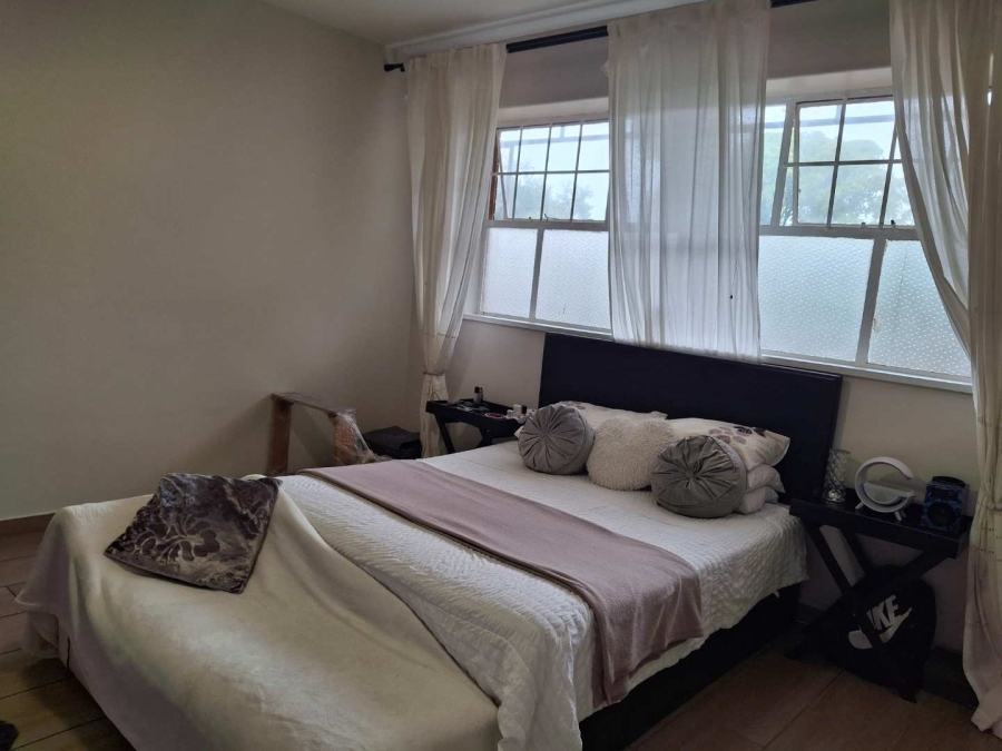 To Let 3 Bedroom Property for Rent in Illovo Gauteng