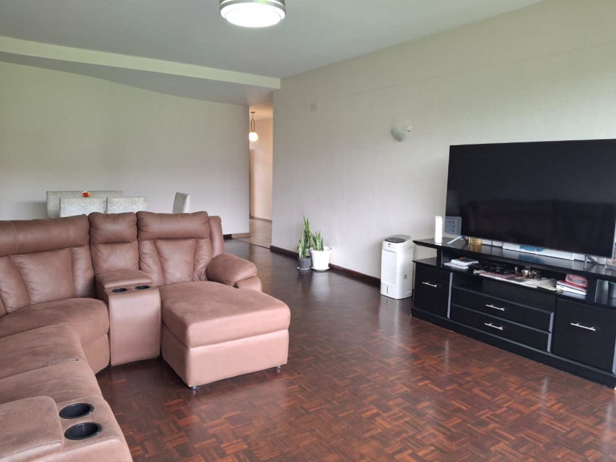 To Let 3 Bedroom Property for Rent in Illovo Gauteng