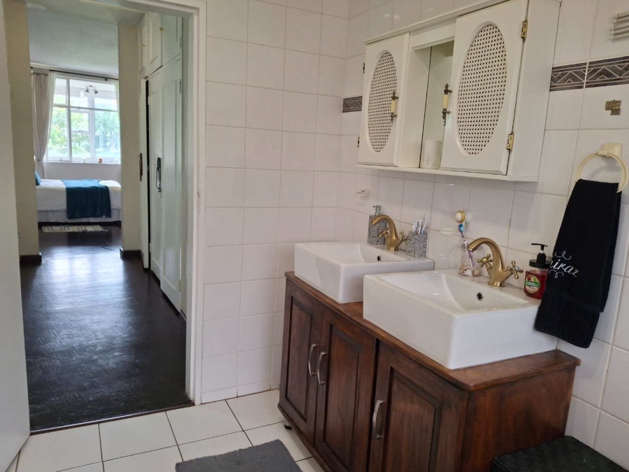To Let 3 Bedroom Property for Rent in Illovo Gauteng