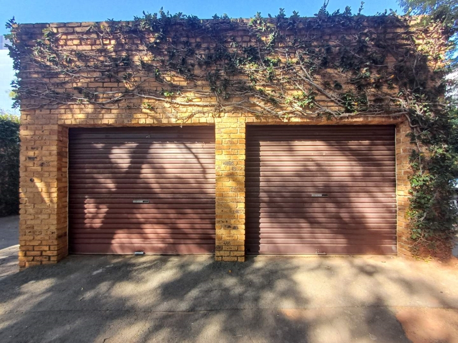 To Let 3 Bedroom Property for Rent in Melrose Gauteng