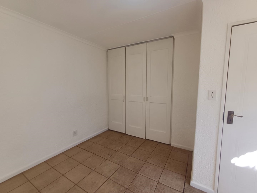 To Let 3 Bedroom Property for Rent in Melrose Gauteng