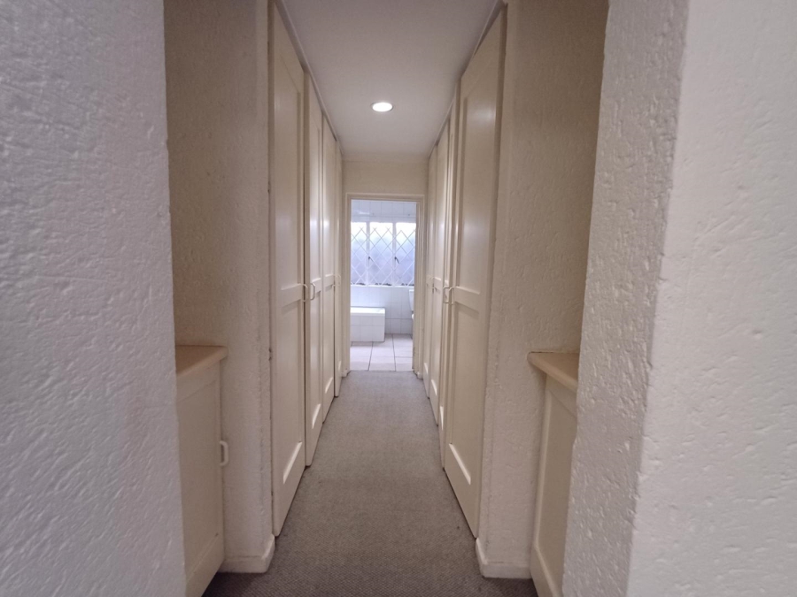 To Let 3 Bedroom Property for Rent in Melrose Gauteng