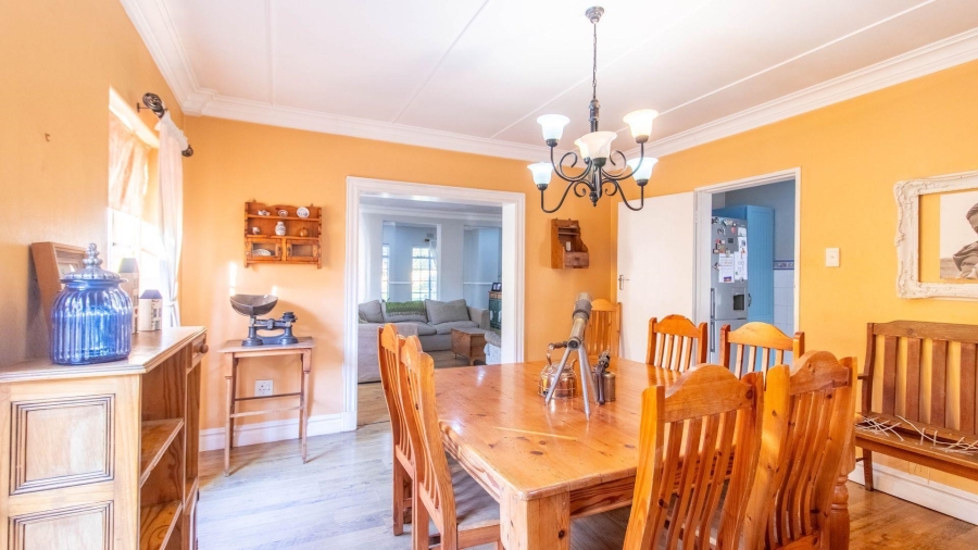 5 Bedroom Property for Sale in Meadowbrook Gauteng