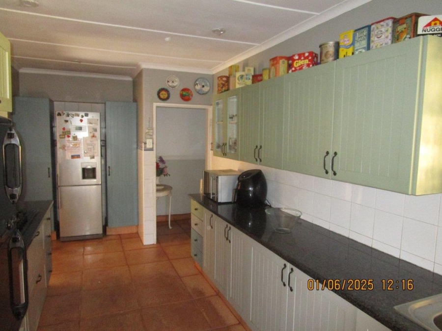 5 Bedroom Property for Sale in Meadowbrook Gauteng