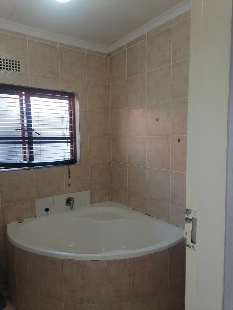 To Let 2 Bedroom Property for Rent in Winchester Hills Gauteng
