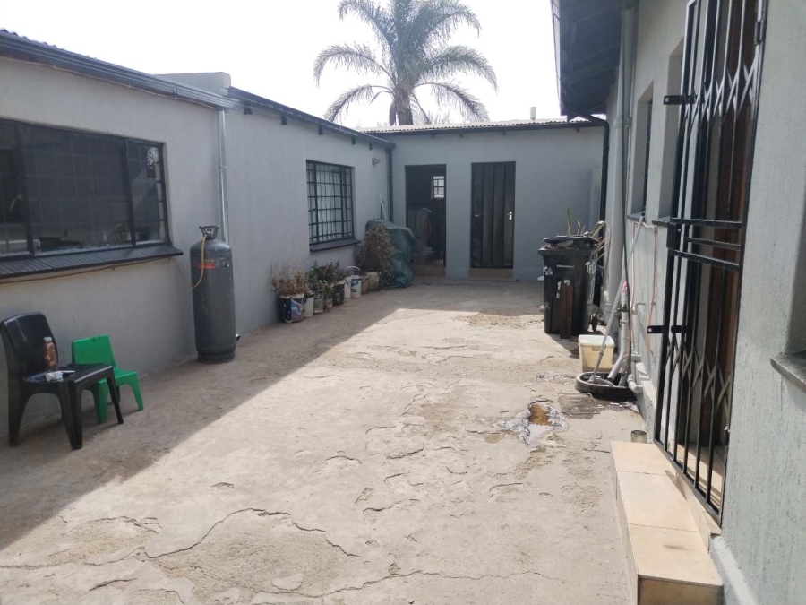 3 Bedroom Property for Sale in Wychwood Gauteng