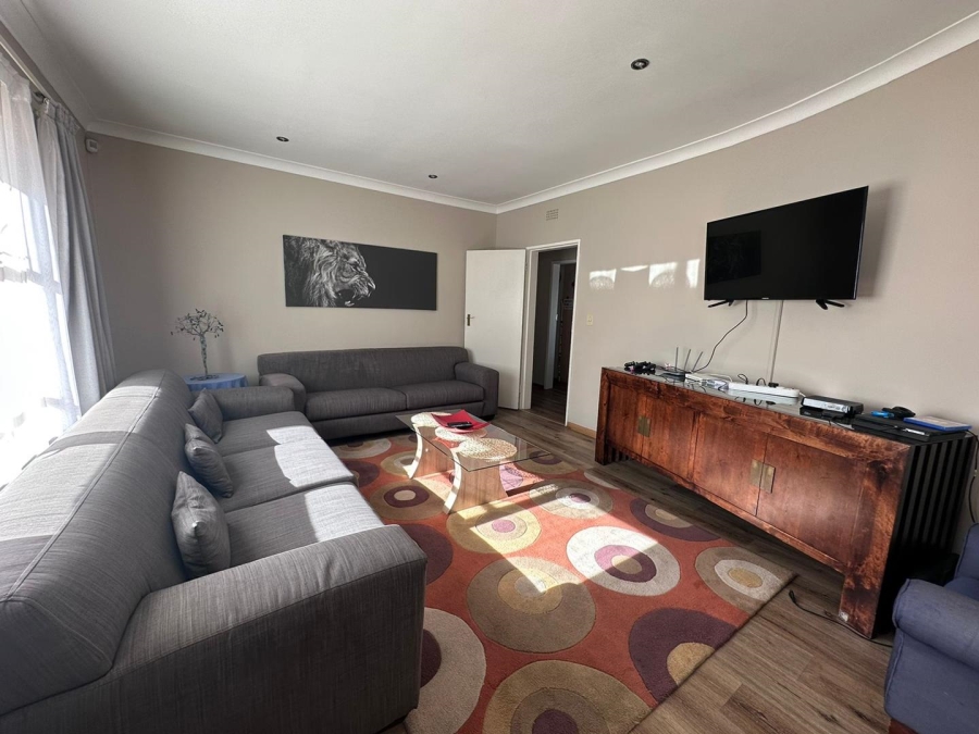 To Let 4 Bedroom Property for Rent in Florida Park Gauteng