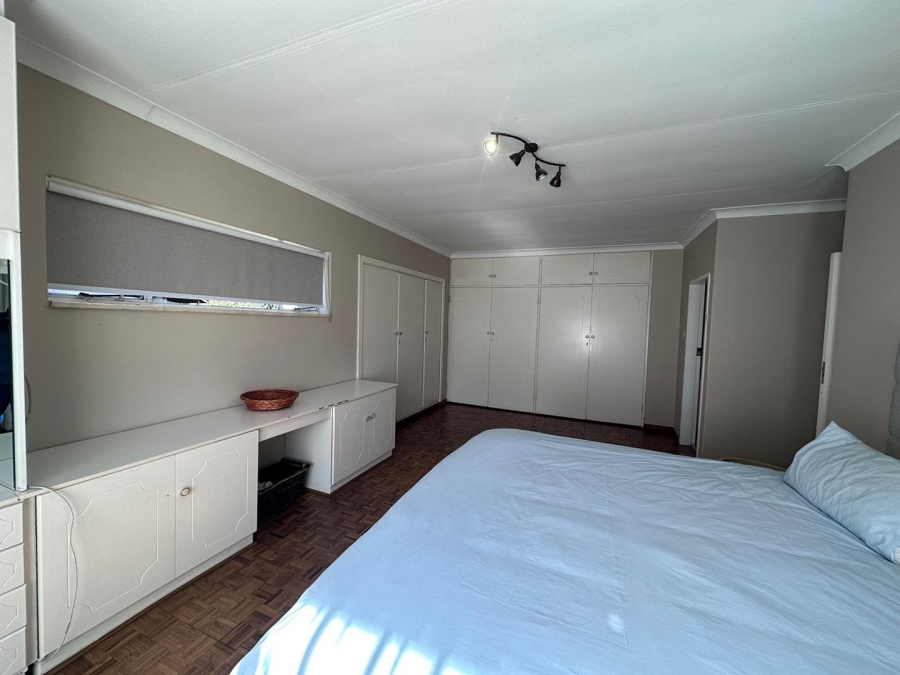 To Let 4 Bedroom Property for Rent in Florida Park Gauteng