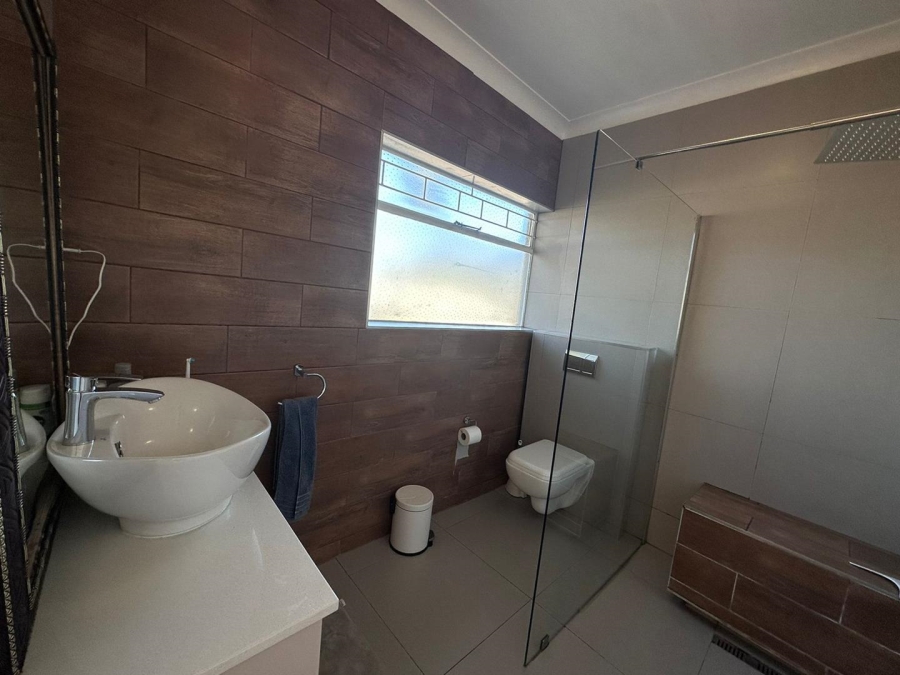 To Let 4 Bedroom Property for Rent in Florida Park Gauteng