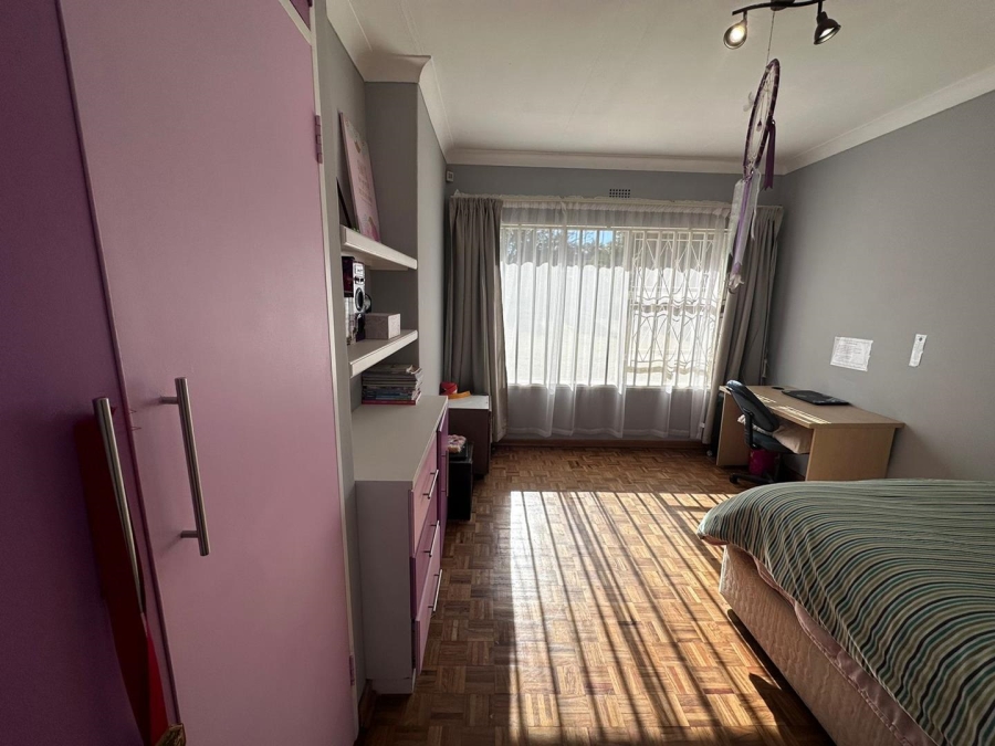 To Let 4 Bedroom Property for Rent in Florida Park Gauteng