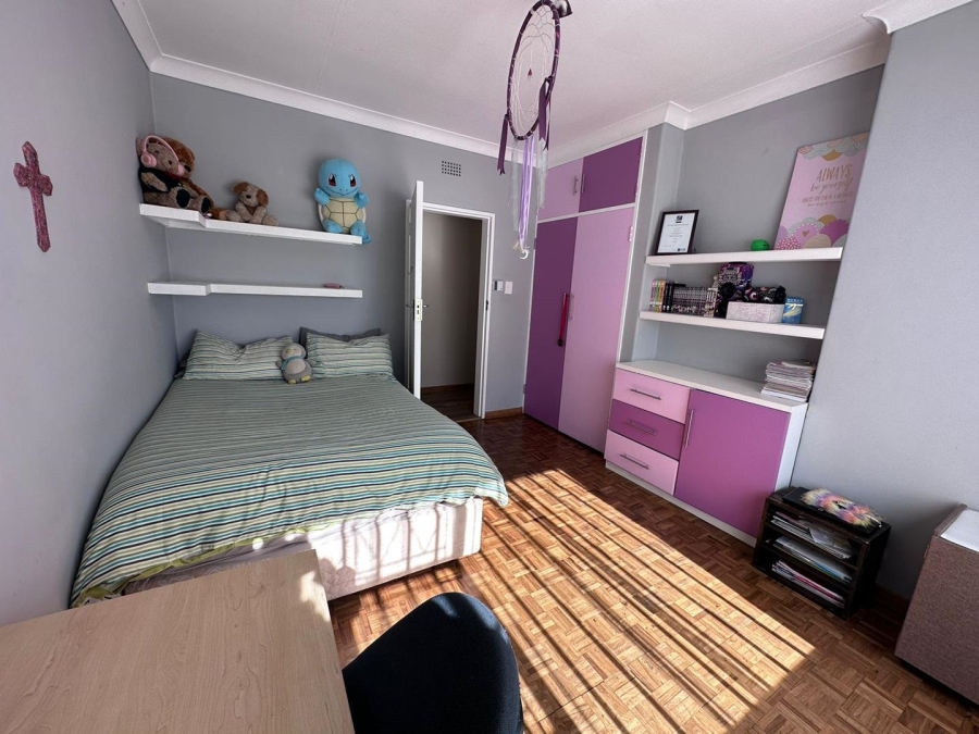 To Let 4 Bedroom Property for Rent in Florida Park Gauteng