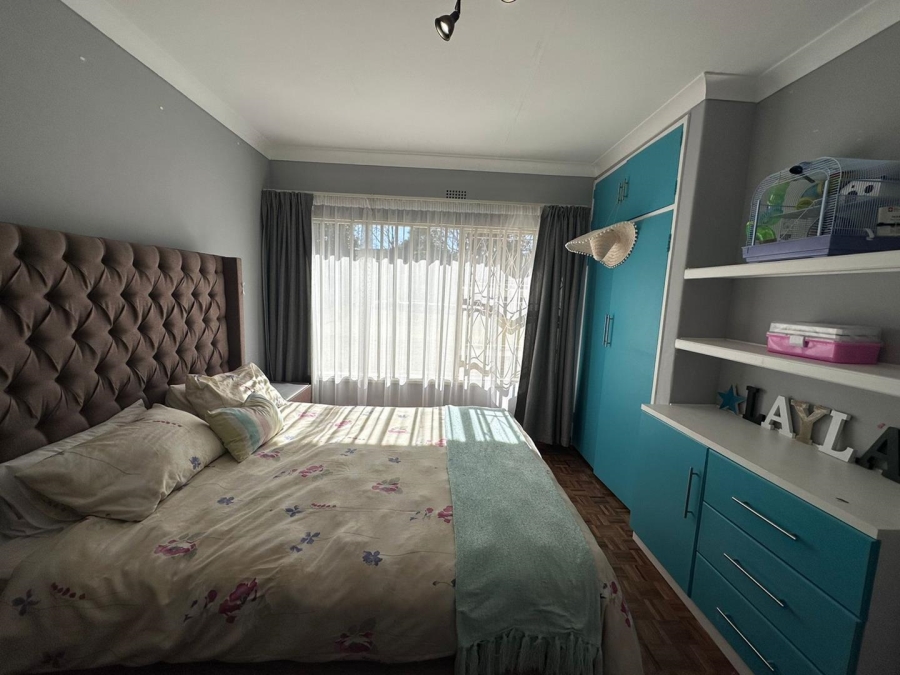 To Let 4 Bedroom Property for Rent in Florida Park Gauteng