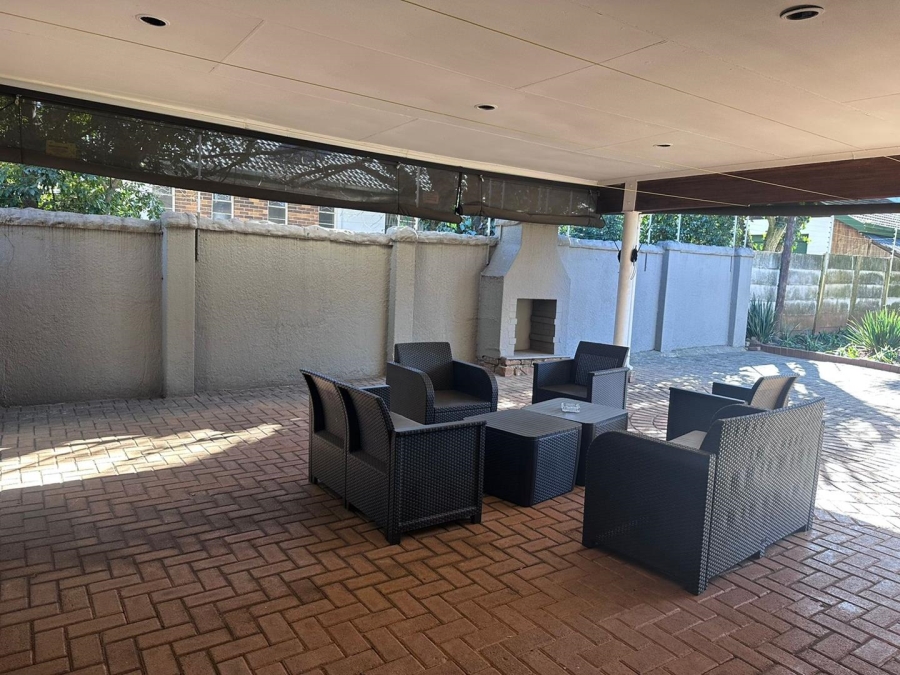 To Let 4 Bedroom Property for Rent in Florida Park Gauteng