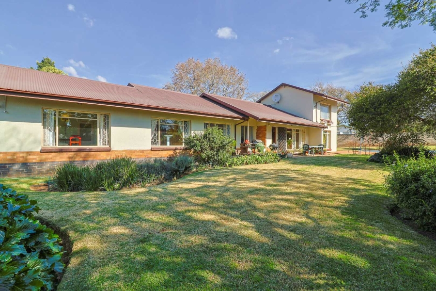 4 Bedroom Property for Sale in Discovery Gauteng