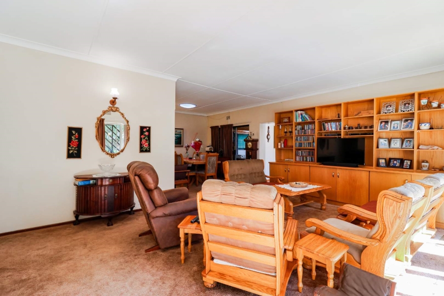4 Bedroom Property for Sale in Discovery Gauteng