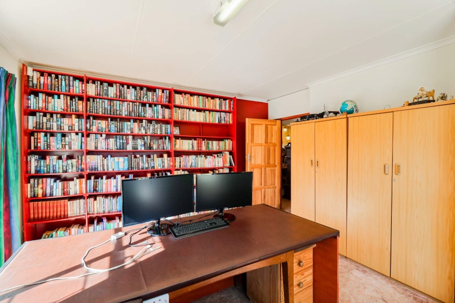 4 Bedroom Property for Sale in Discovery Gauteng