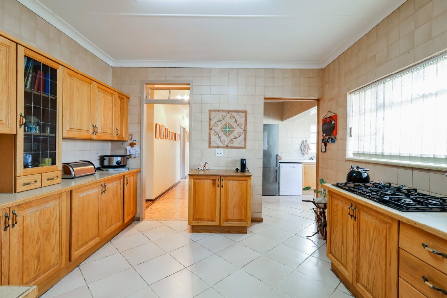 4 Bedroom Property for Sale in Discovery Gauteng