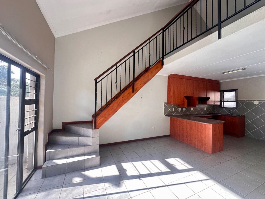 2 Bedroom Property for Sale in Broadacres Gauteng