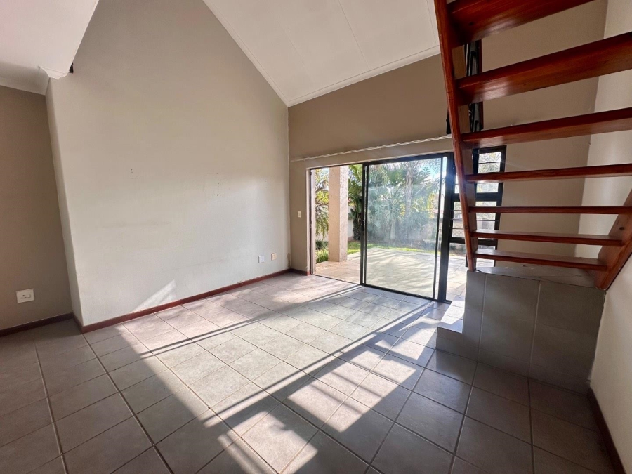 2 Bedroom Property for Sale in Broadacres Gauteng