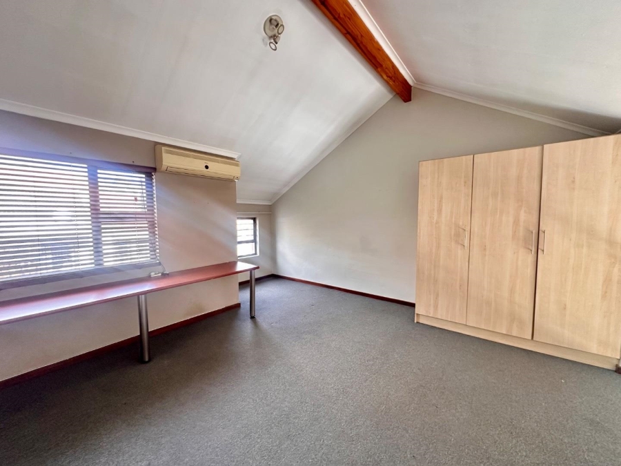 2 Bedroom Property for Sale in Broadacres Gauteng