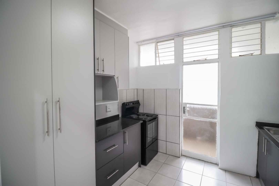 To Let 2 Bedroom Property for Rent in Honeyhills Gauteng