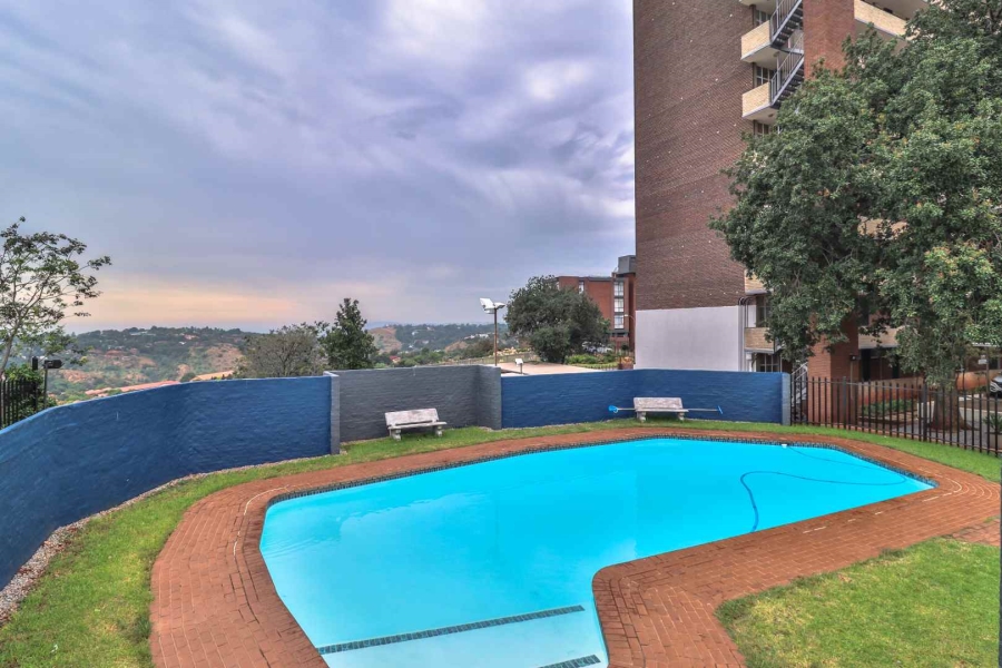 To Let 2 Bedroom Property for Rent in Honeyhills Gauteng