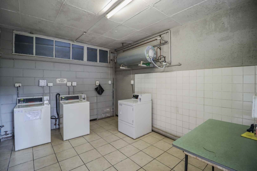 To Let 2 Bedroom Property for Rent in Horison Gauteng