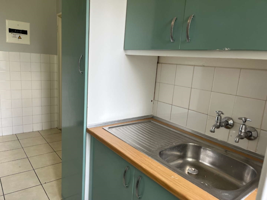 To Let 2 Bedroom Property for Rent in Horison Gauteng