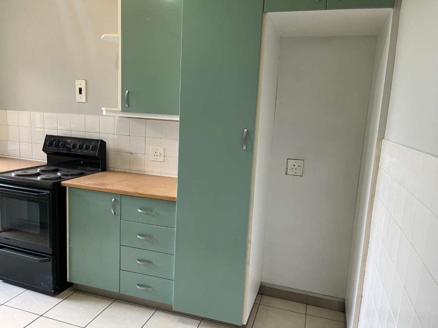 To Let 2 Bedroom Property for Rent in Horison Gauteng