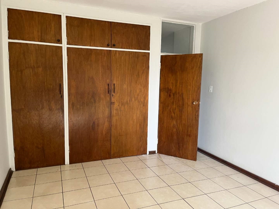 To Let 2 Bedroom Property for Rent in Horison Gauteng