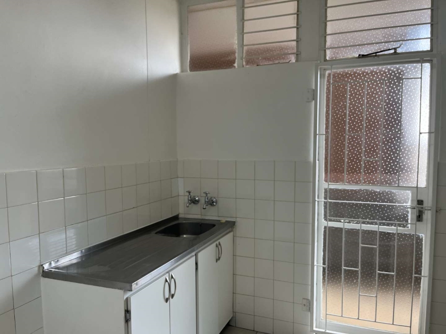To Let 2 Bedroom Property for Rent in Honeyhills Gauteng