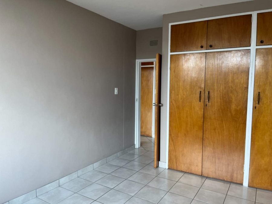 To Let 2 Bedroom Property for Rent in Honeyhills Gauteng