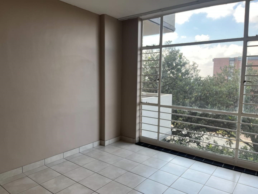 To Let 2 Bedroom Property for Rent in Honeyhills Gauteng