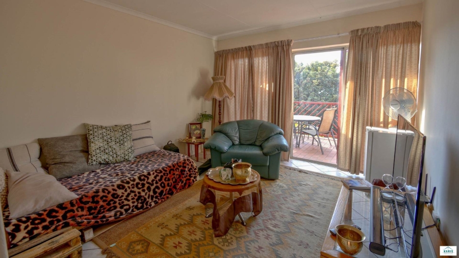 To Let 2 Bedroom Property for Rent in Faerie Glen Gauteng