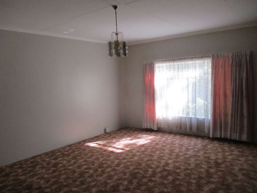 5 Bedroom Property for Sale in Villieria Gauteng