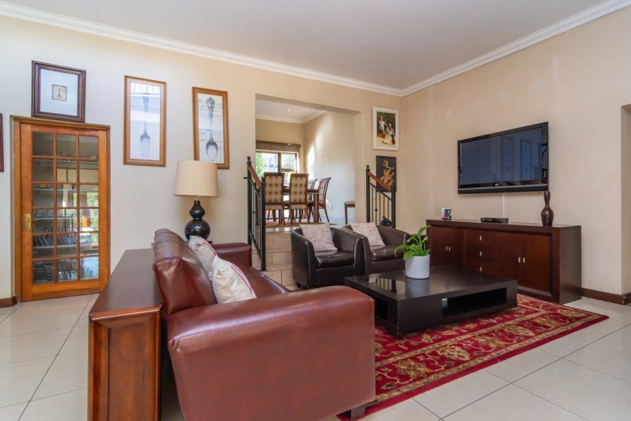 4 Bedroom Property for Sale in Ruimsig Gauteng